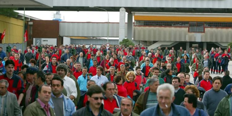 LA CRISI DELLO STABILIMENTO STELLANTIS DI CASSINO. Tra responsabilità sociale e futuro negato.